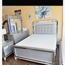 Silver Led Light Bedroom Set Are Available With Free Delivery 
