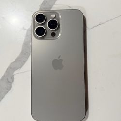 iPhone 15 Pro Max Unlocked