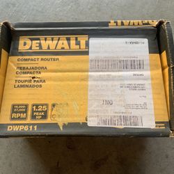 DeWalt Compact Router