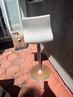 FREE Modern Adjustable White Swivel Bar Stool