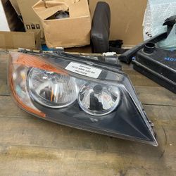 06-08 BMW 328i Genuine Right Passenger Side Halogen Headlight 