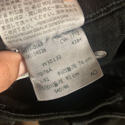 Levi Black Pants W30L32 $5