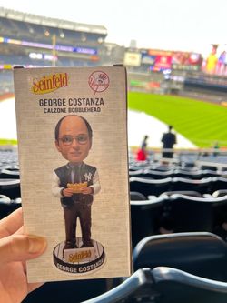 George Costanza, Yankees bobblehead