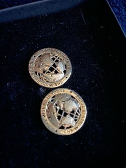 Gold earrings