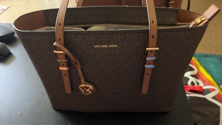 NEW Michael Kors Quinn Medium Zip Tote Brown/Acorn Signature MK Purse