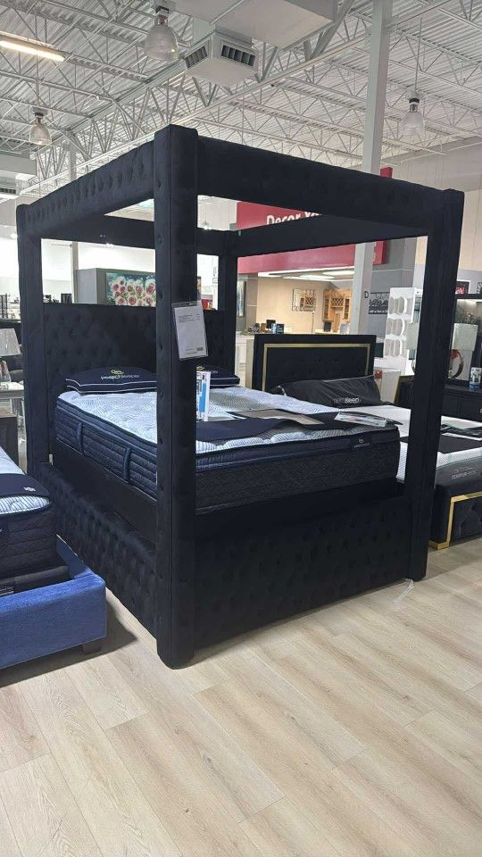 AP🎉Black Queen Canopy Bed// Financing & Delivery