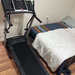 Treadmill Exercise 🏃🏻‍♂️