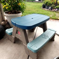 Step 2 Kid Picnic Outdoor Camping Table And Chair