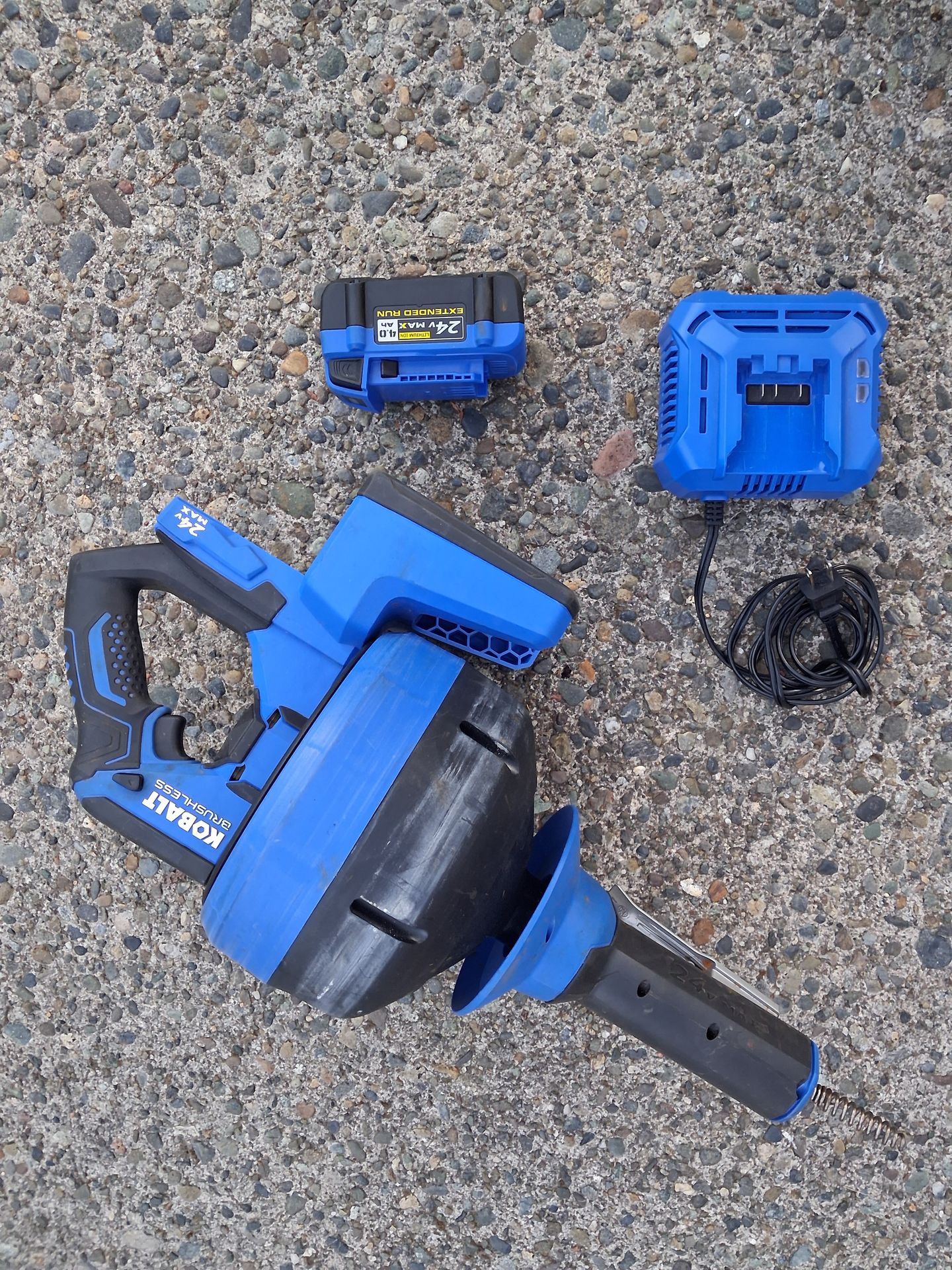 Kobalt 24volt Power Snake Vgood Con 4.0 bat & charg For pickup Fremont Sea. No Low Ball Please . No Trades. Yes I have it Please Dont Ask