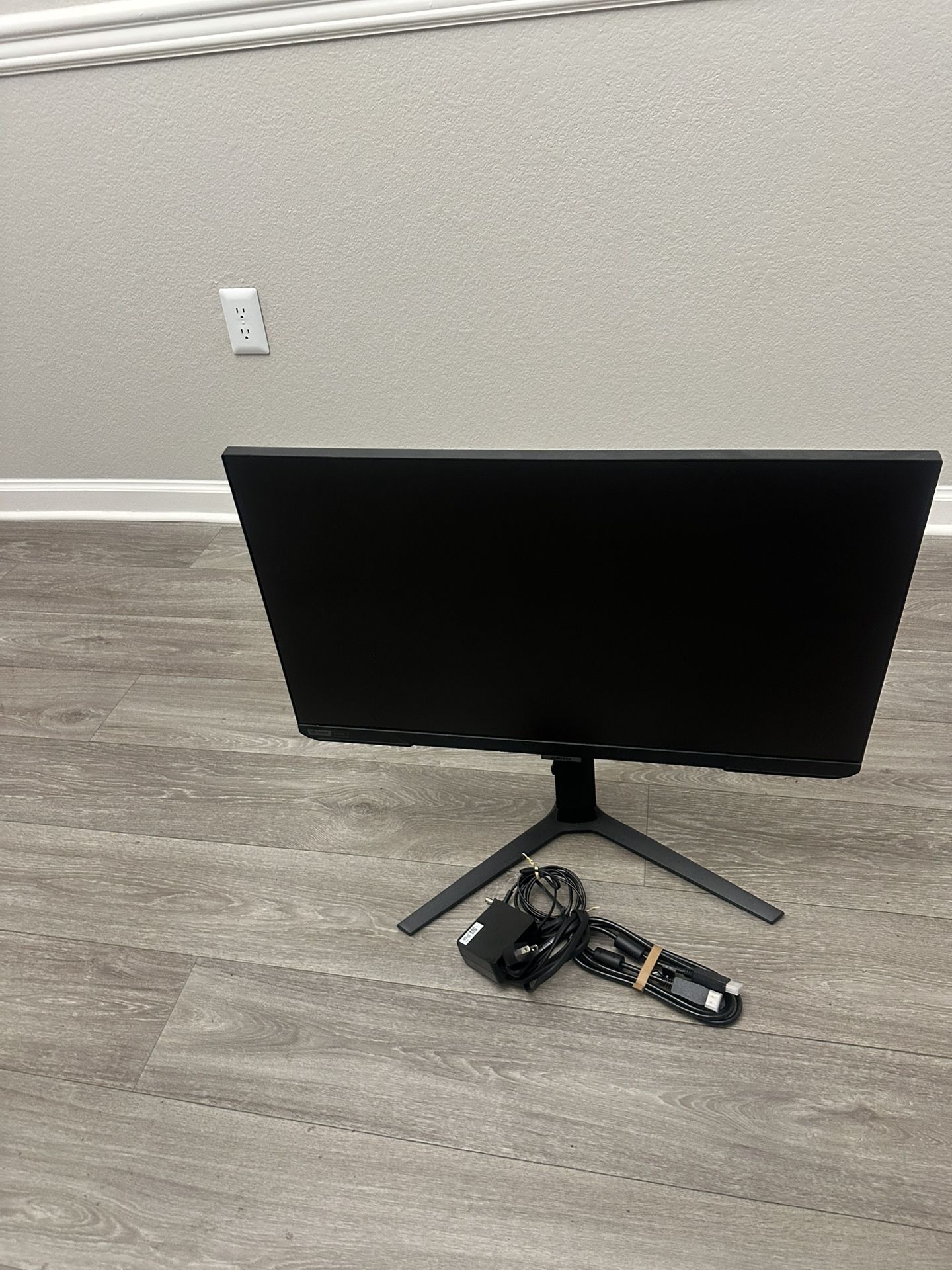 27” 240HZ Samsung G4 Monitor