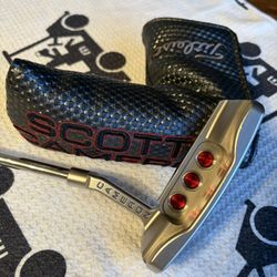 Scotty Cameron Select Newport 
