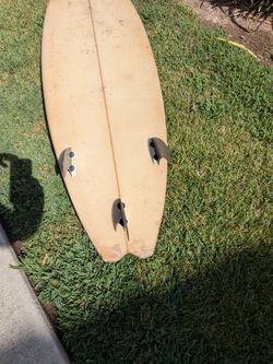 Surfboard 5' 10"