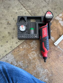 Milwaukee M12 Cordless Rotary