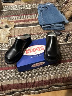Klogs USA Black Leather Clogs