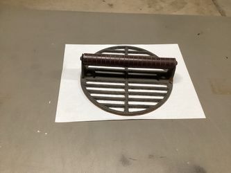 Cast Iron Meat Press 8”