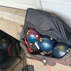 3 Balls And A Bag Comes With Shoes And Booties