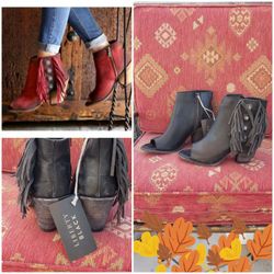 LIBERTY BLACK LEATHER WESTERN ANKLE BOOTS 

