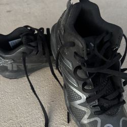 Football 🏈 Cleats