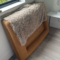 Barney Dog Bed 