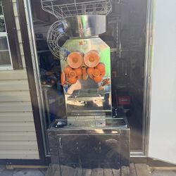 Orange Juicer Machine