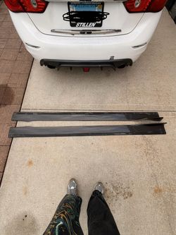 Q50 side skirts honeycomb carbon fiber