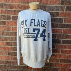 Six Flags Pullover Sweatshirt Small Crew Neck Great Adventure 