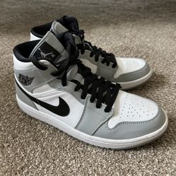 Jordan 1 Mid Light Smoke Grey
