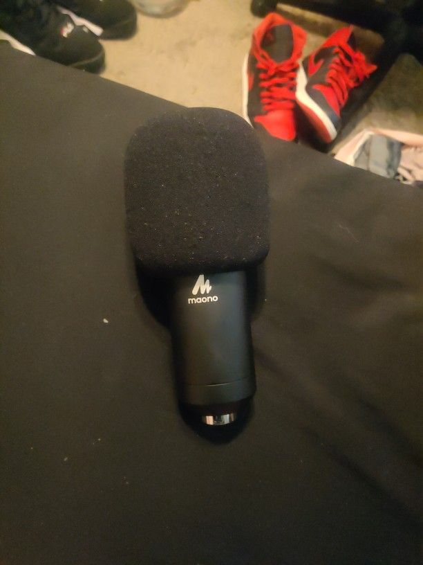 Maono Microphone