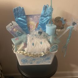 Elsa Frozen Gift Basket 