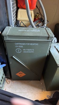 Cartridge for weapon container