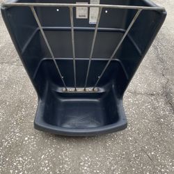 Tarter Wall Feeder 