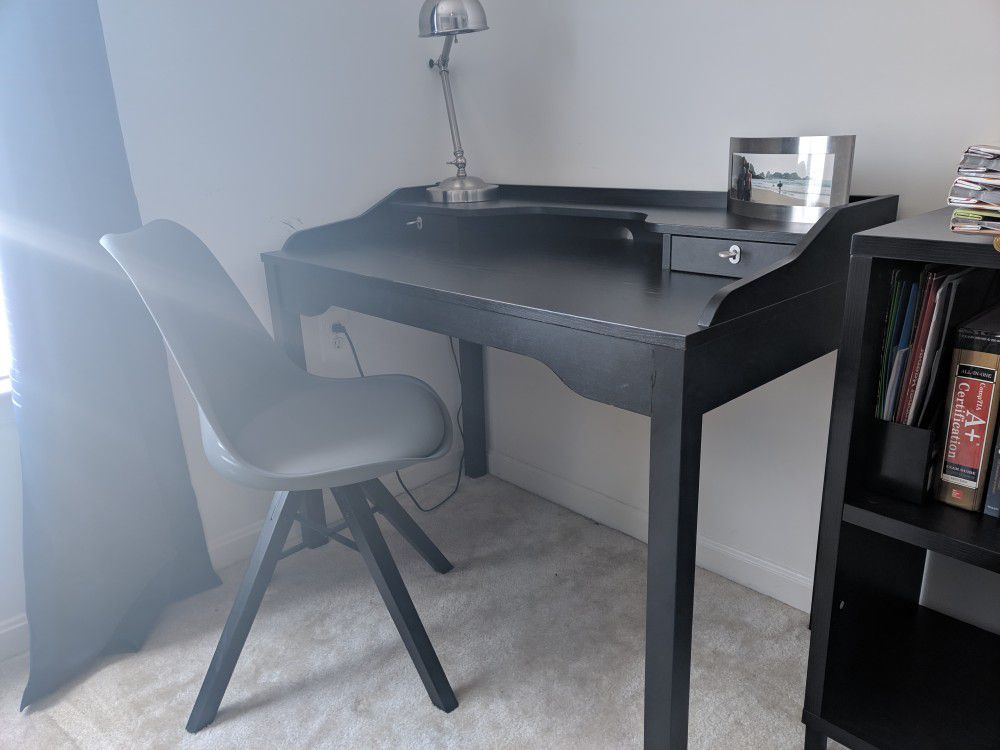 Modern desk and chair
