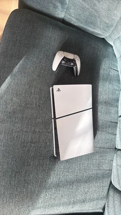PlayStation 5 plus controller