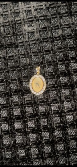 10k pendant