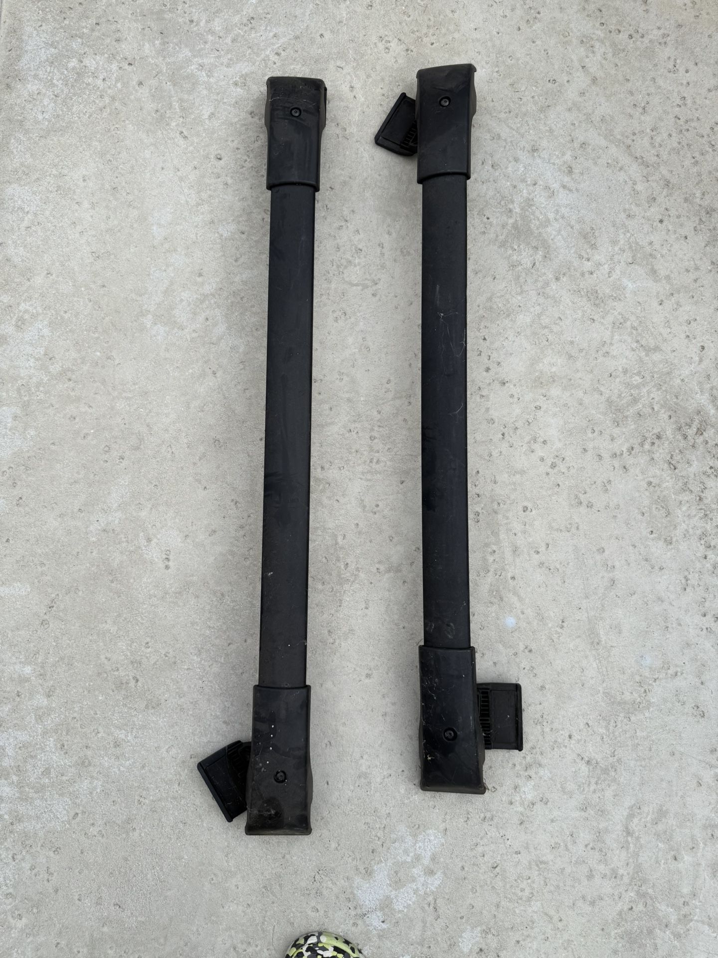 Subaru Crosstrek 2019 OEM crossbars