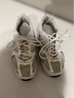NEW BALANCE women’s 8.5 men’s 7