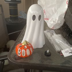 Ceramic Ghost Lights Up 