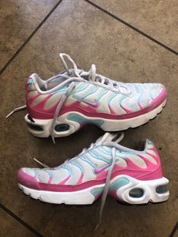 Girl Nikes