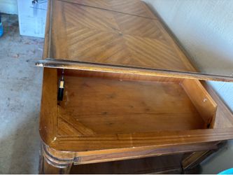 Coffee table free
