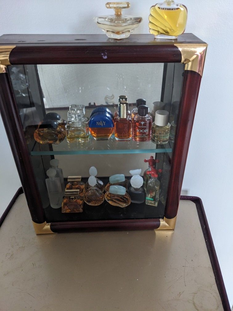 14 Miniature Perfumes
