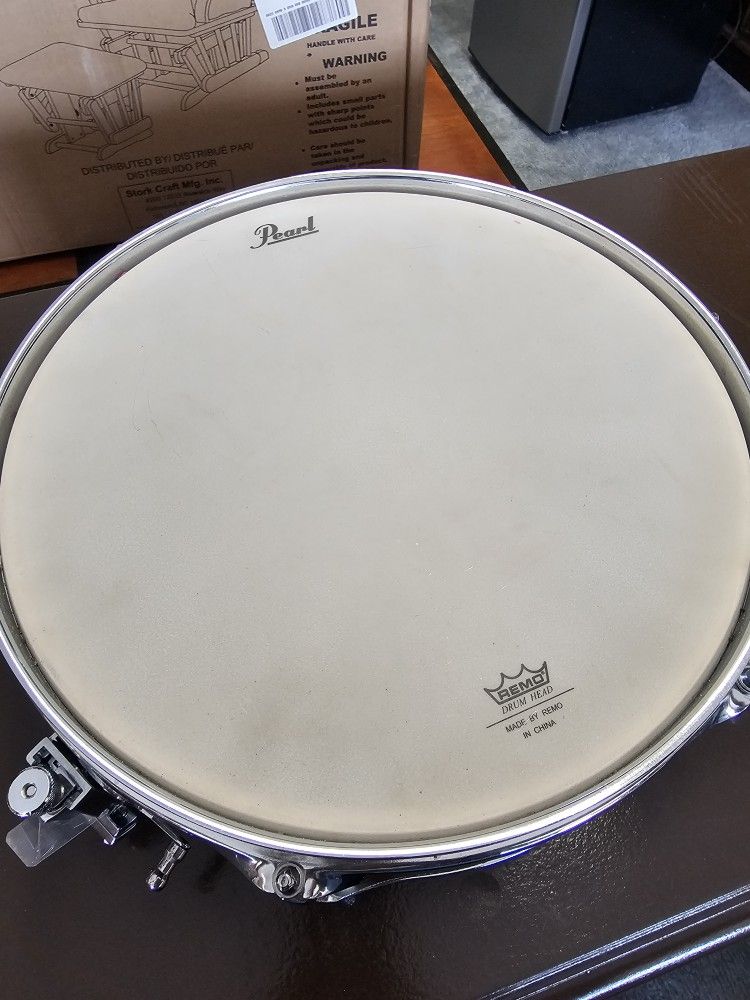 Pearl EKW 1335 Snare Drum in Piano Black