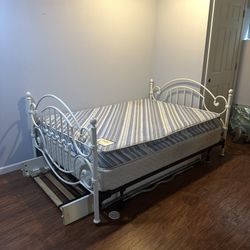 White Metal Bed Frame Full Size