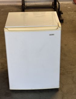 Mini Fridge