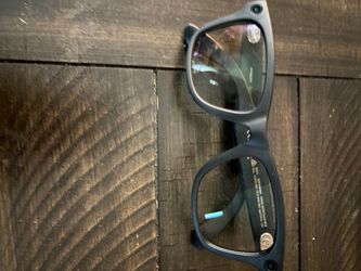 Ray-Ban Smart Glasses