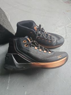 Like new under Armour size 10.5