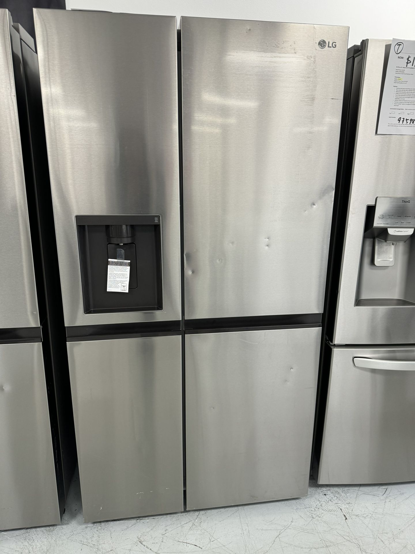 28 Cu.ft Side By Side Refrigerator With Water And Ice