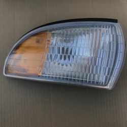 GM Front Corner Light Right Side