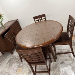 Dining table and Sideboard with Chairs