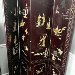 Mother Of Pearl Divoder Screen 