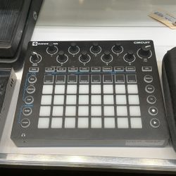 Novation DJ circuit beat machine drum machine